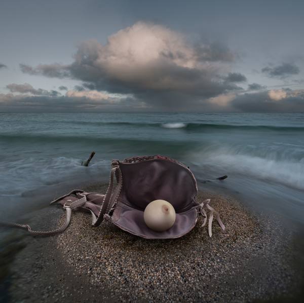 Photograph Ray Art Pearl Of The Seas on One Eyeland